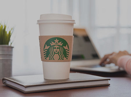 couverture de : R&eacute;ussir avec les marques